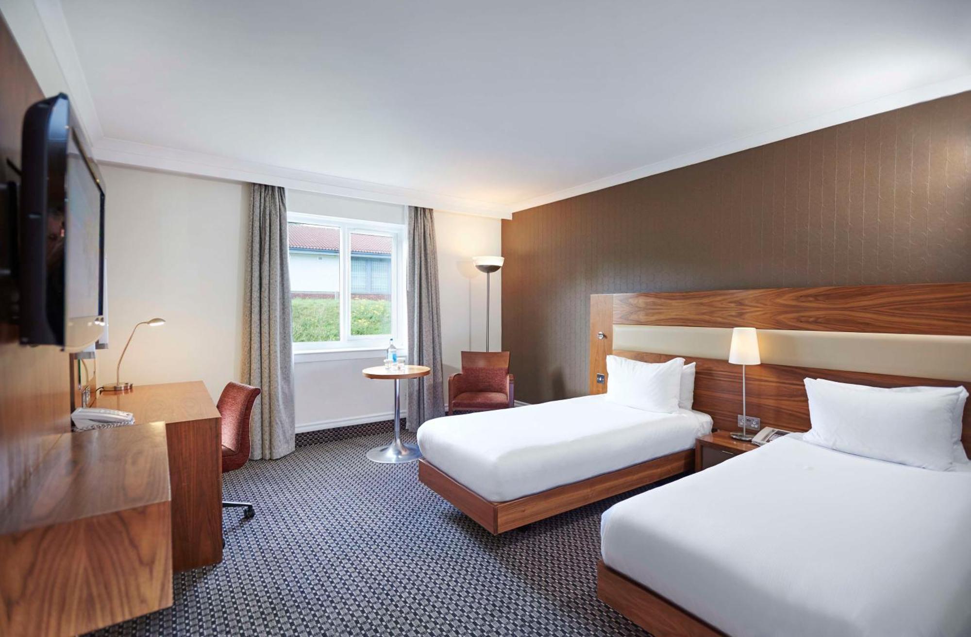 Doubletree By Hilton Bristol North Hotel Almondsbury Szoba fotó